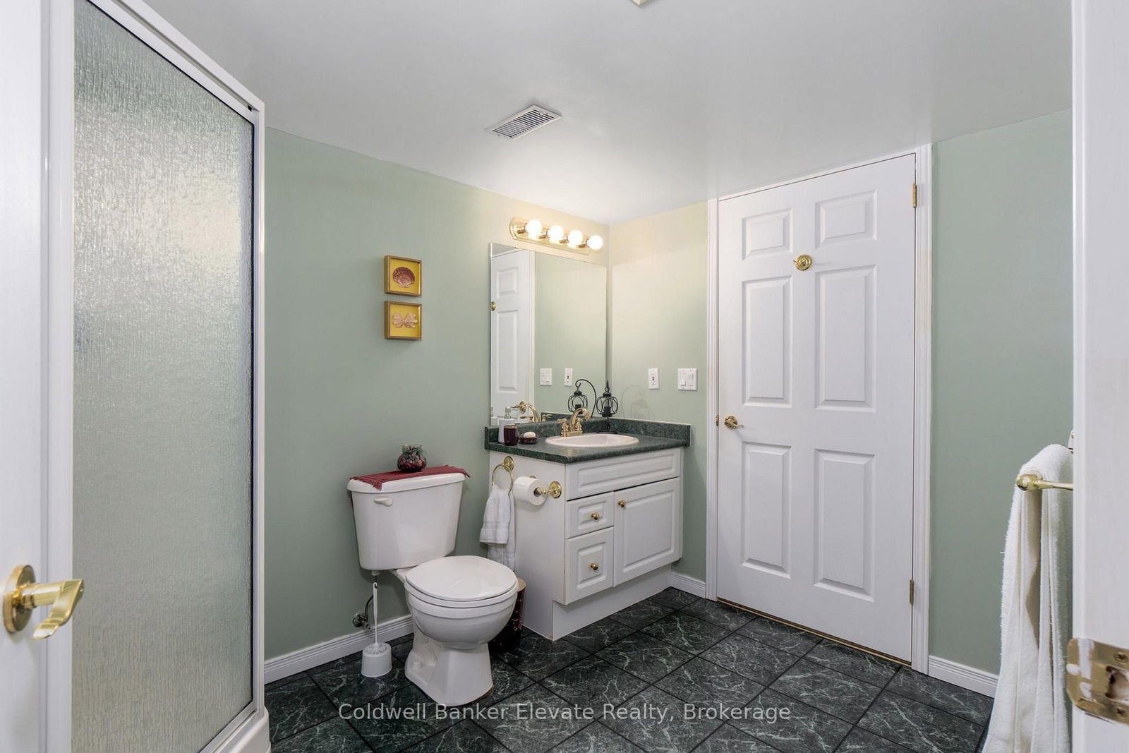 2705 KINGSWAY Drive • #36 • Kitchener, ON photo 36