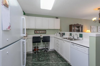 2705 KINGSWAY Drive • #36 • Kitchener, ON photo 8