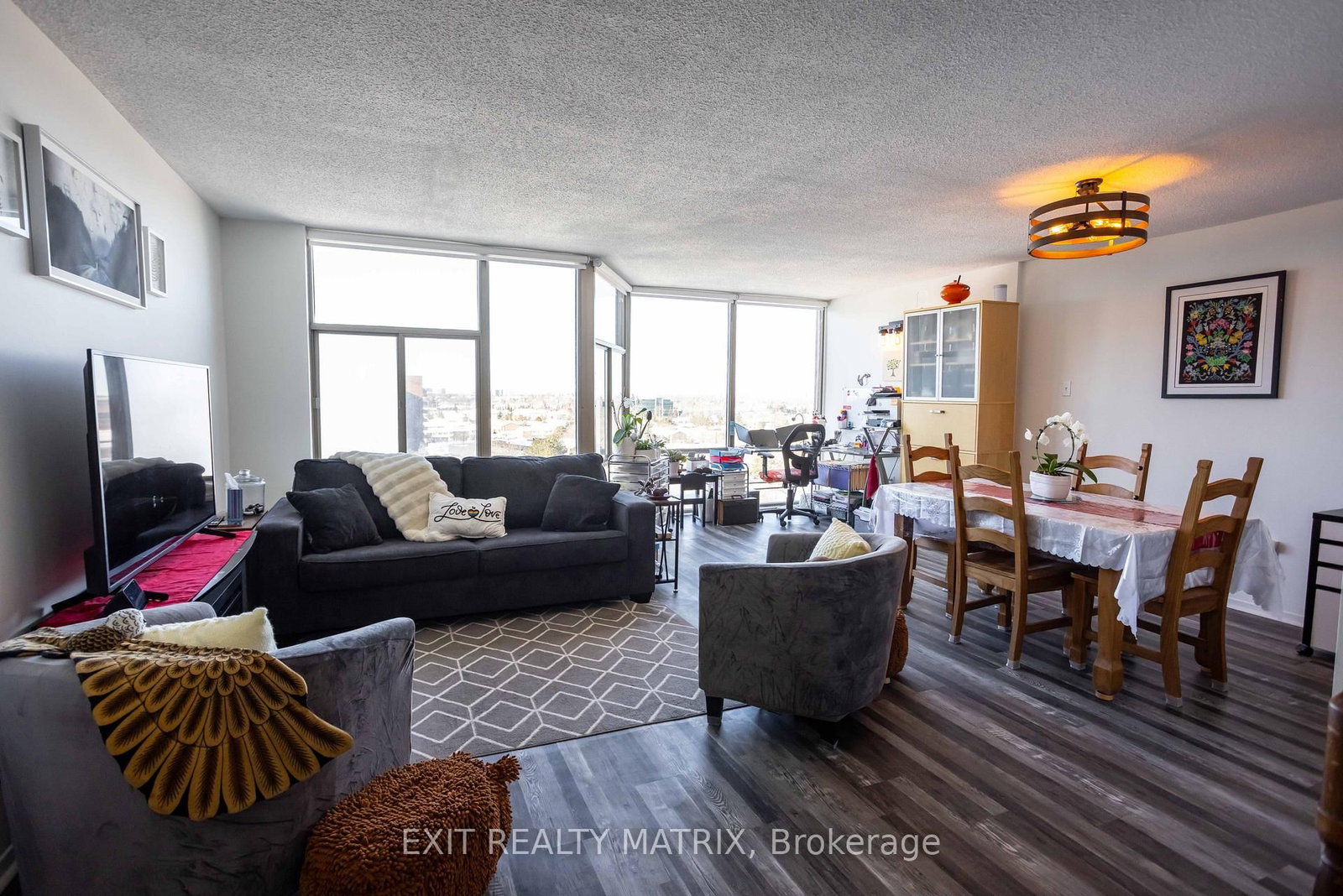 2759 Carousel Crescent • #1007 • Ottawa, ON photo 10
