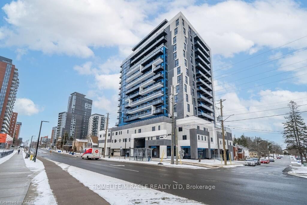 128 King Street N, Unit 911
