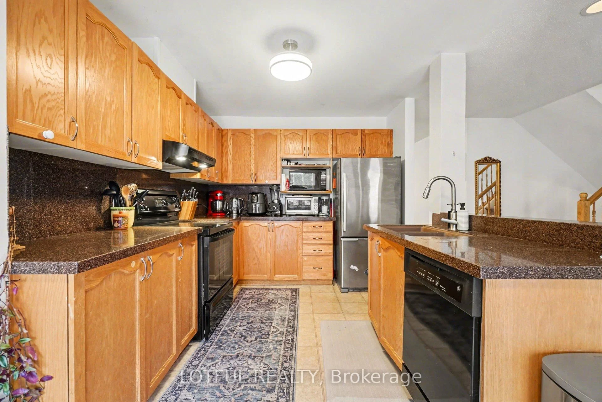 3 Collington Street, Ottawa, ON — photo 10