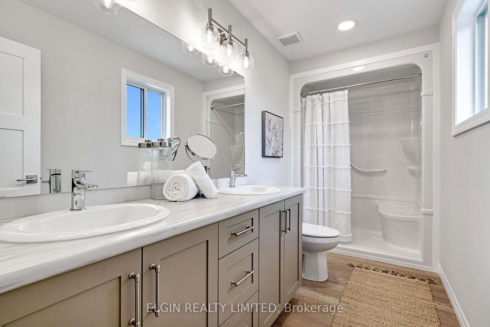 8 Columbus Court • Central Elgin, ON photo 23