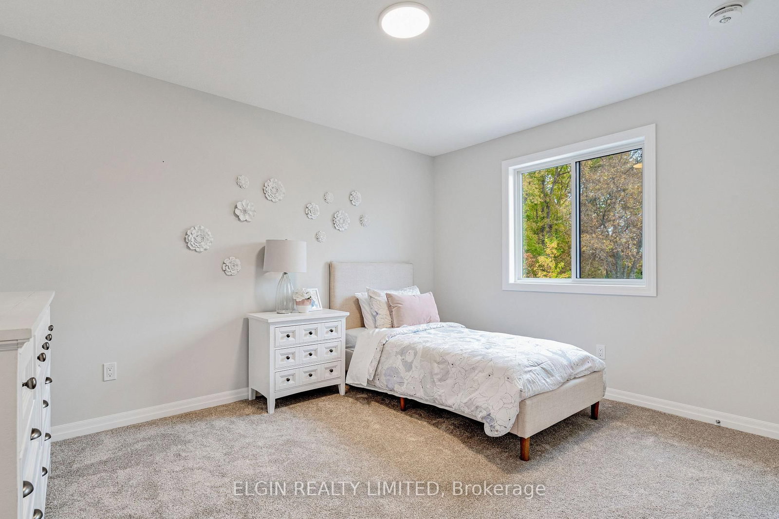 8 Columbus Court • Central Elgin, ON photo 27