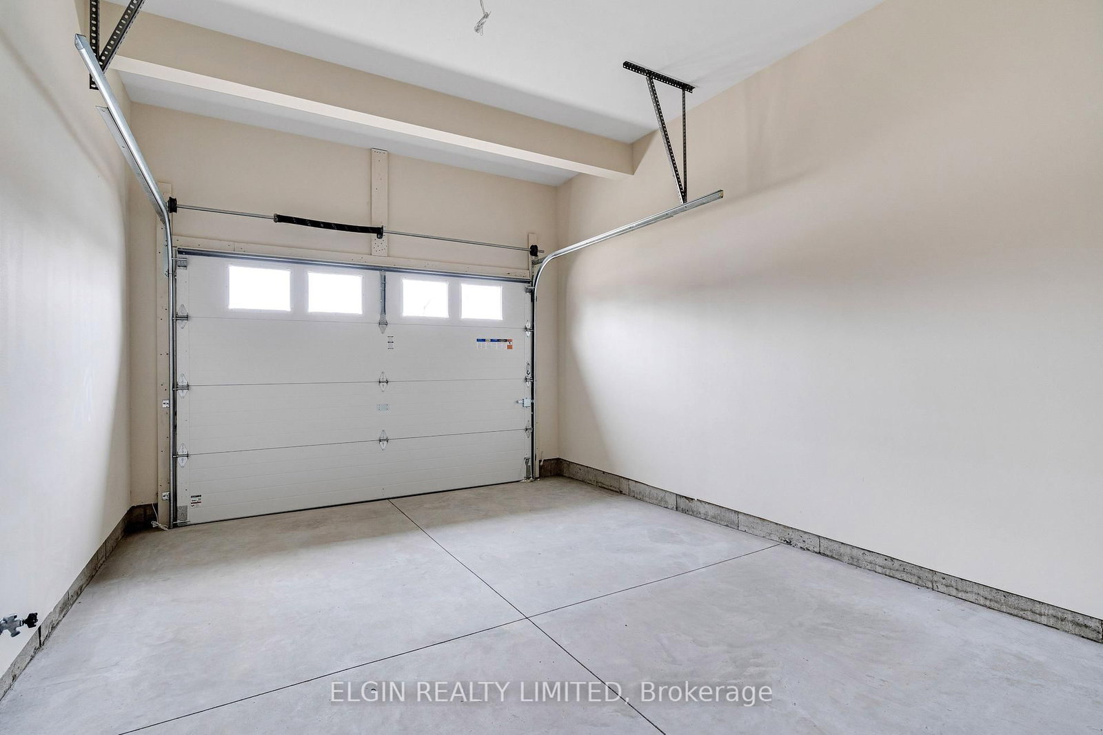 8 Columbus Court • Central Elgin, ON photo 36