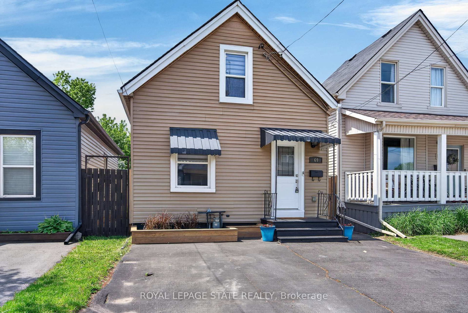 Detached House for sale at 69 Robins Avenue, Hamilton, Ontario, L8H 4N3 - Crown Point - MLS: X13209498