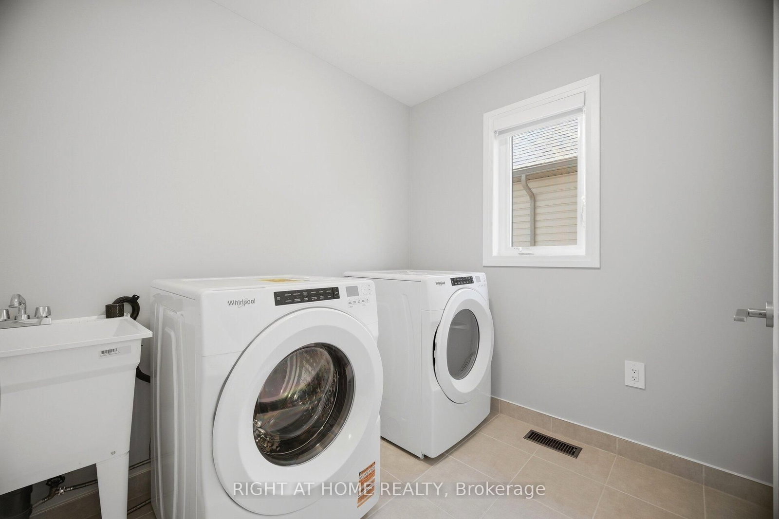 190 Rockledge Drive • Hamilton, ON photo 33