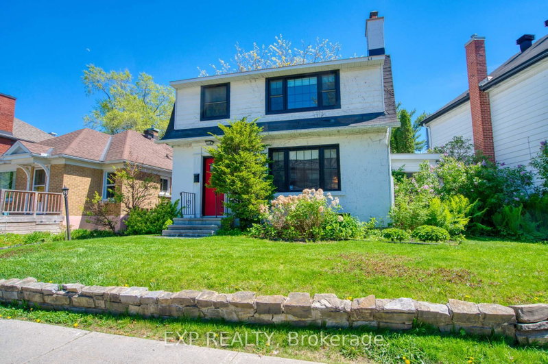 home for lease on 22 Mount Pleasant Avenue