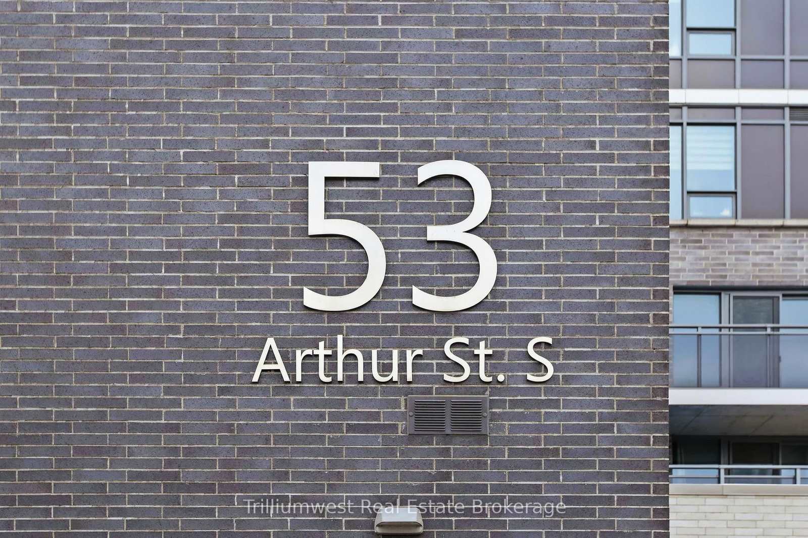 53 Arthur Street S, Unit 601 - Photo 2