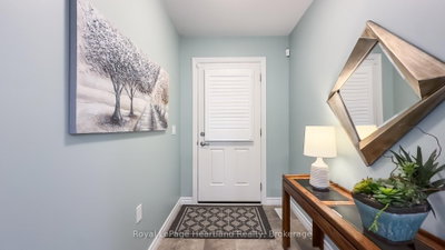 80 LAKE BREEZE Drive — photo 6