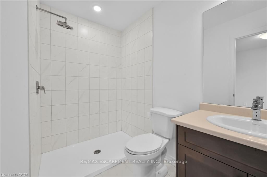 120 COURT Drive, Unit 35 - Photo 22
