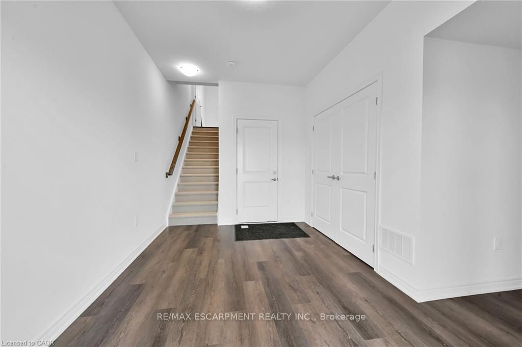 120 COURT Drive, Unit 35 - Photo 33