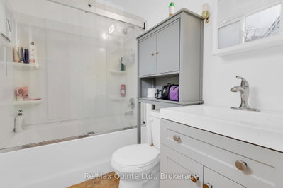 60 Oxford Road • Hastings, ON photo 9