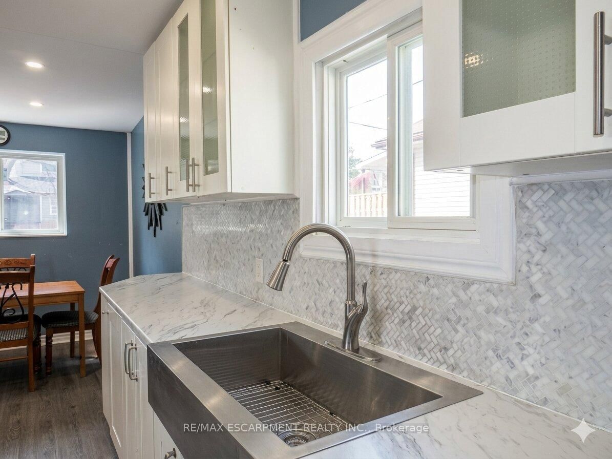 54 Edinburgh Avenue, Hamilton, ON, photo 5
