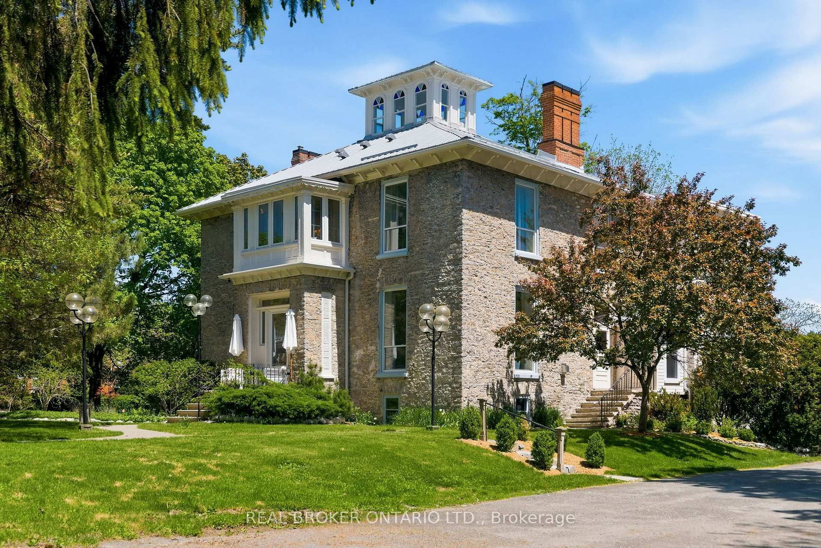 346 Picton Main Street • Prince Edward County, ON photo 2