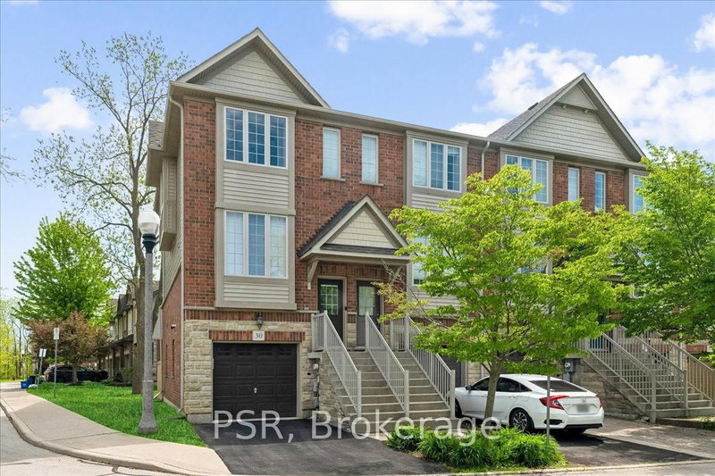 30 Chapman Lane, Hamilton, Ontario