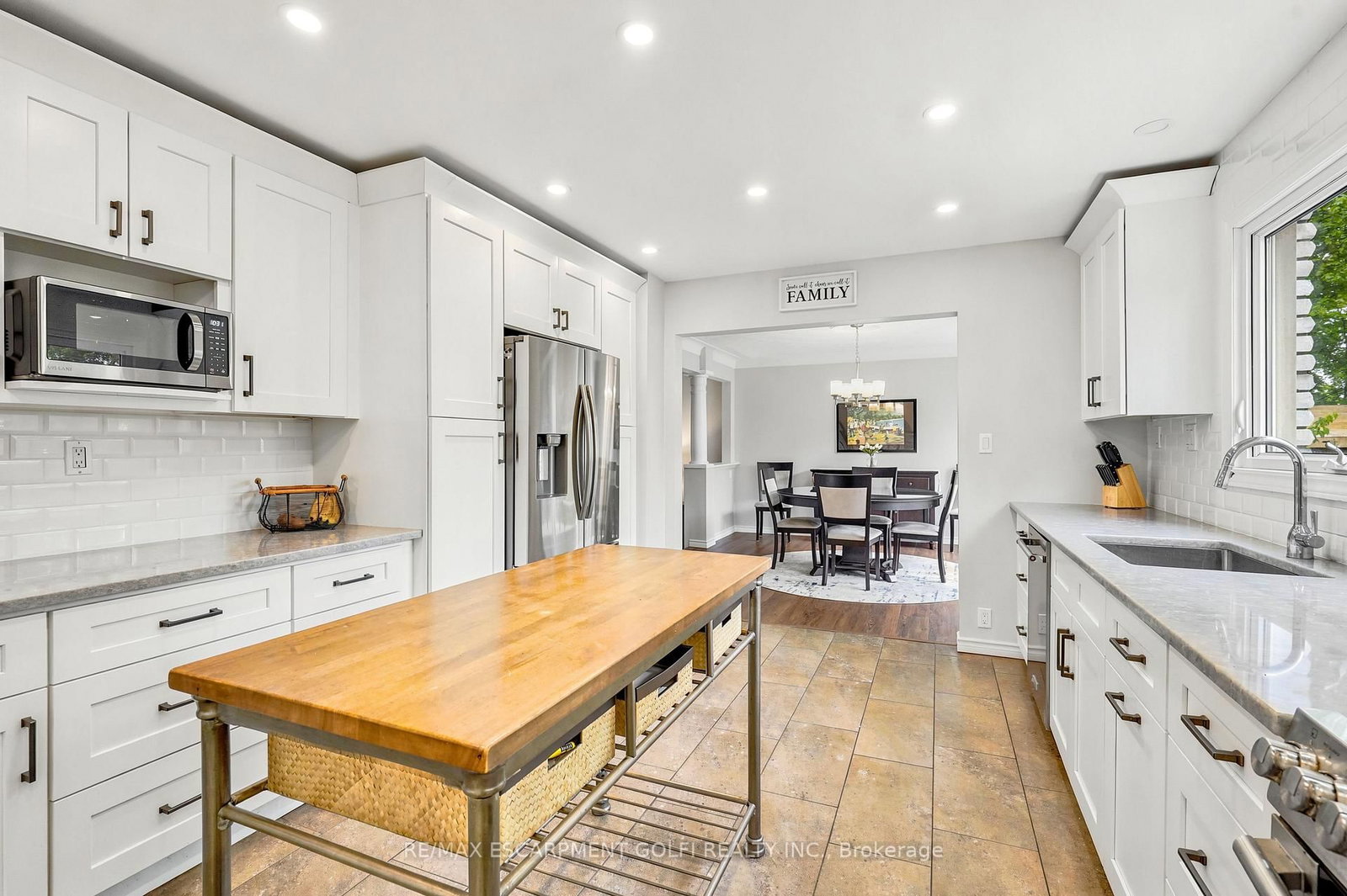 14 Leslie Drive • Hamilton, ON photo 13