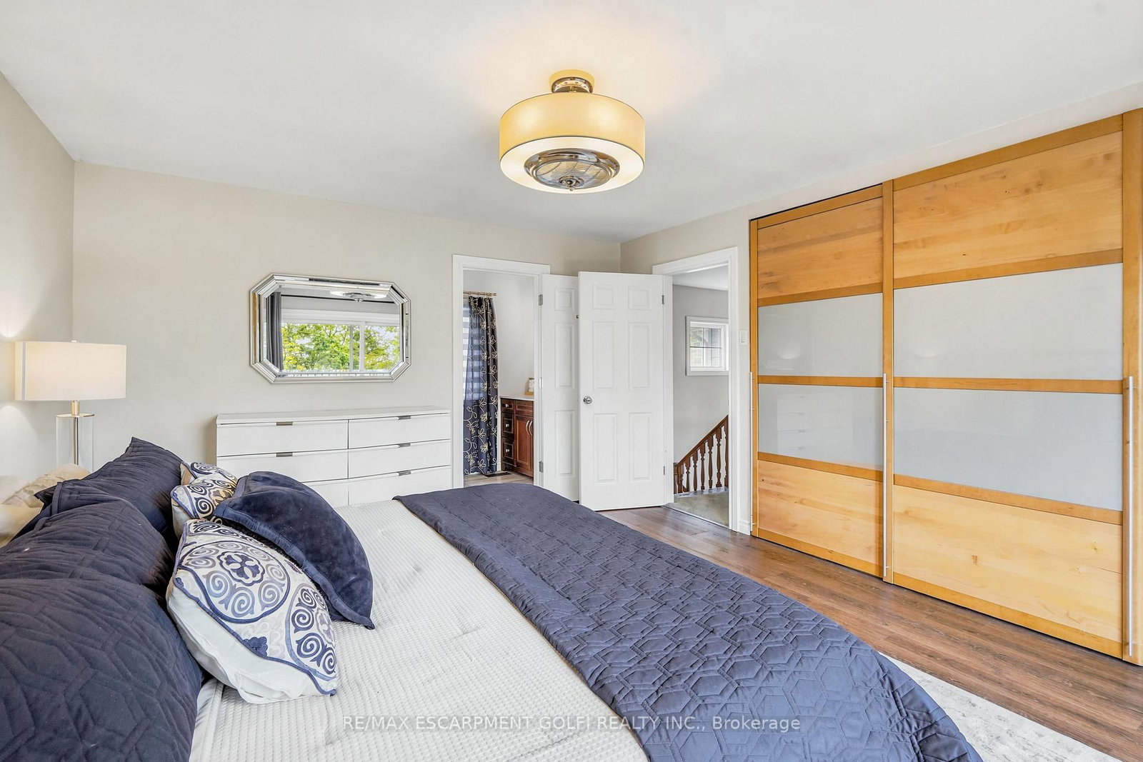 14 Leslie Drive • Hamilton, ON photo 18