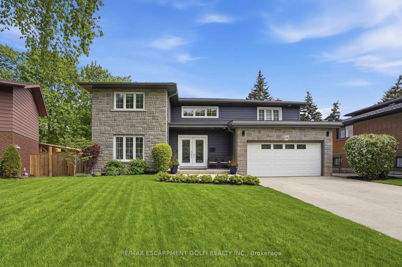 14 Leslie Drive