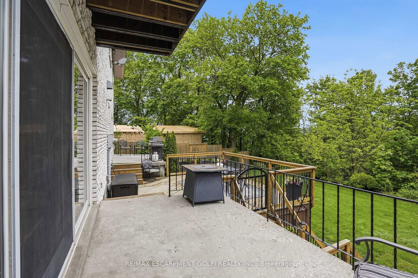 14 Leslie Drive • Hamilton, ON photo 37