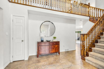 14 Leslie Drive • Hamilton, ON photo 5