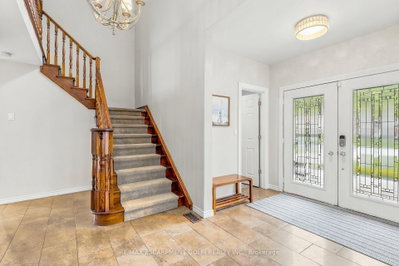 14 Leslie Drive • Hamilton, ON photo 6