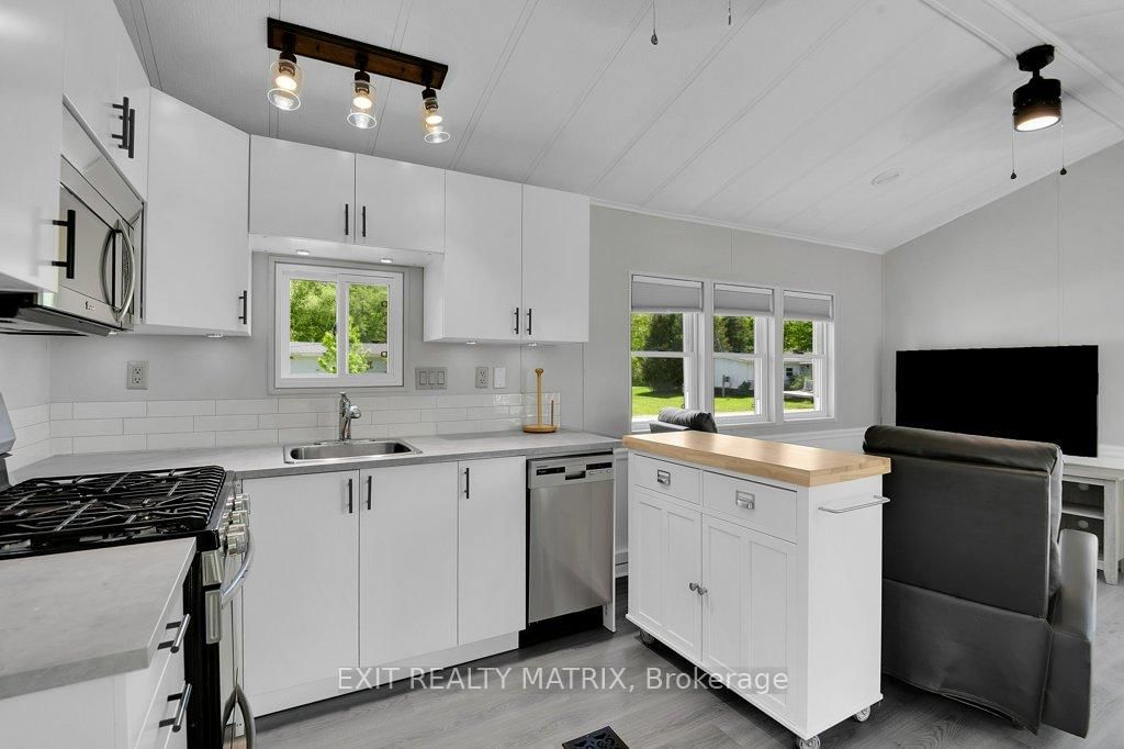 1376 Tigerlily Private • Ottawa, ON photo 11
