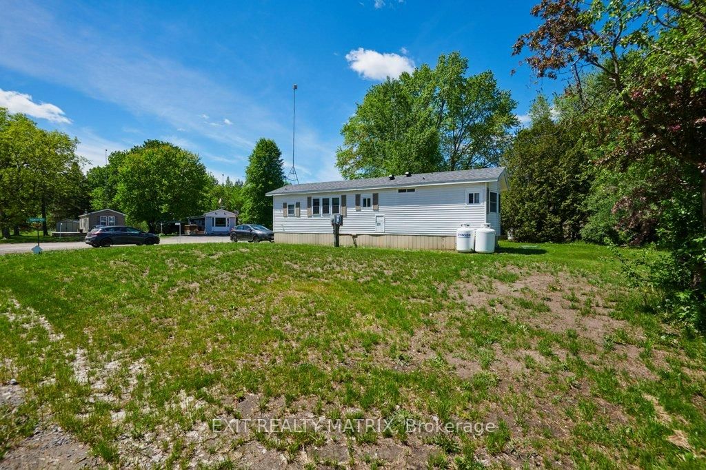 1376 Tigerlily Private • Ottawa, ON photo 29