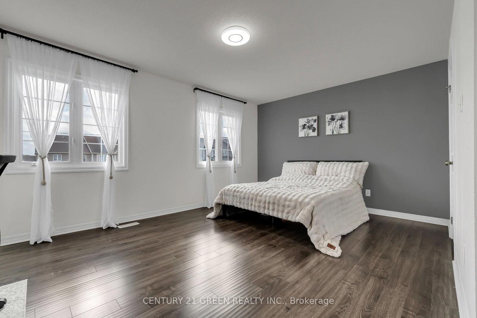 54 Rockcliffe Drive - Photo 14