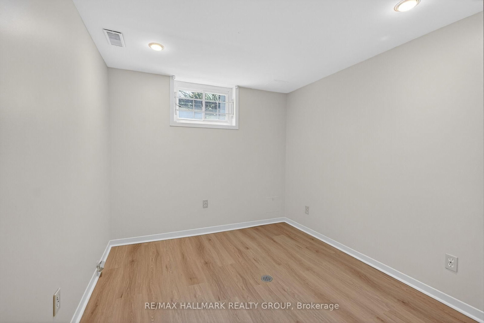 1286 Bonnie Crescent - Photo 37