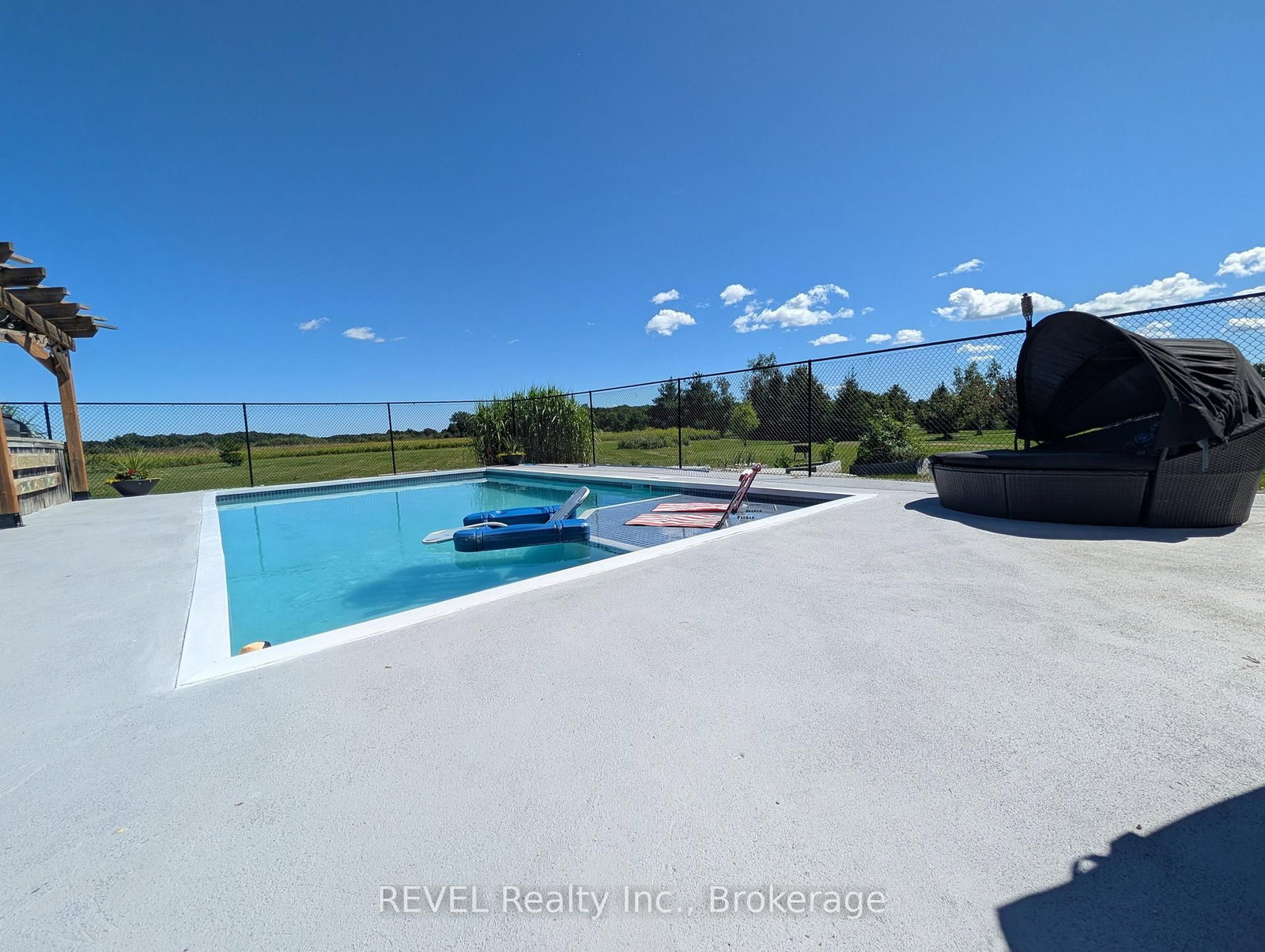 221 Farr Street • Pelham, ON photo 36