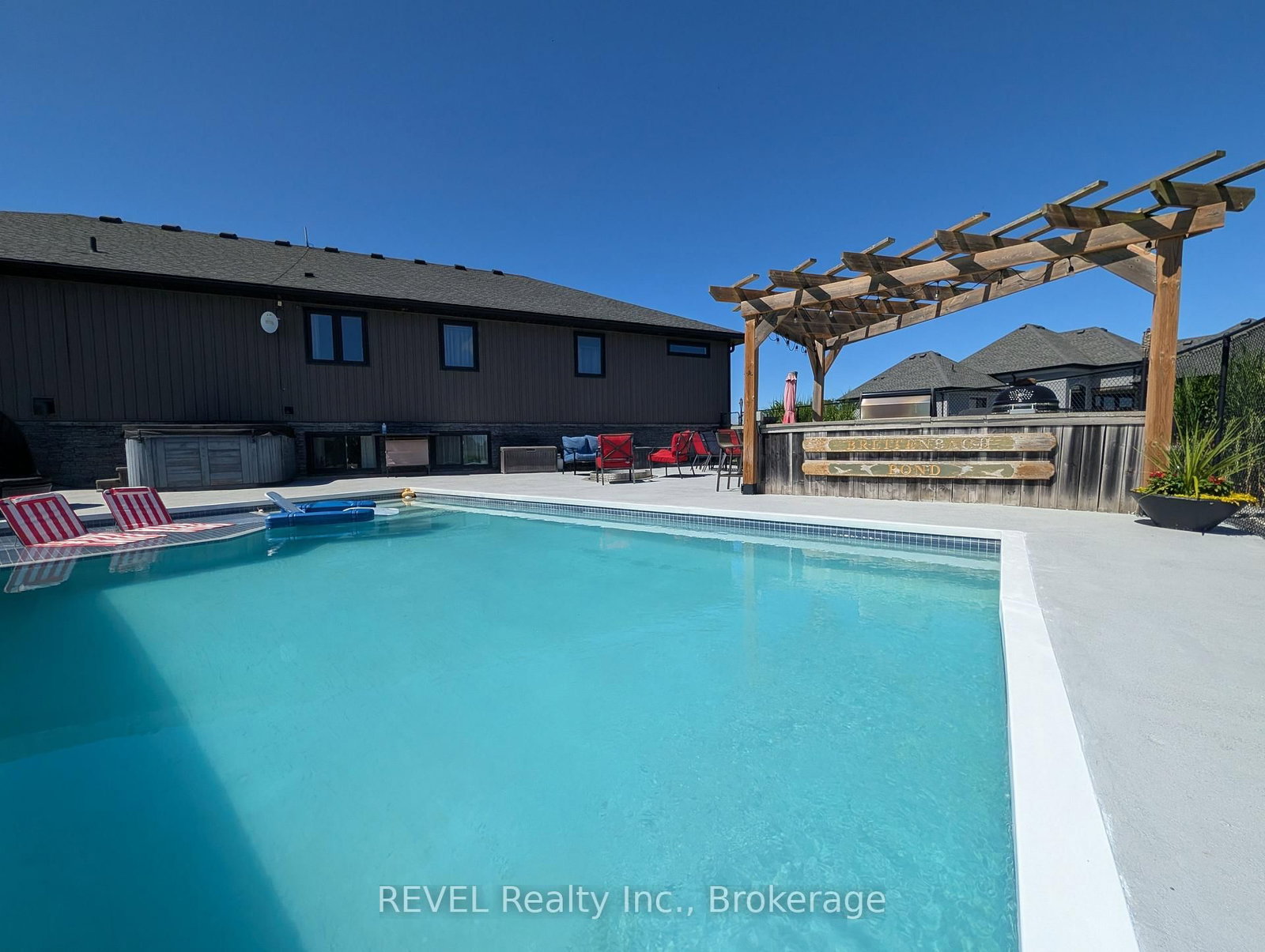 221 Farr Street • Pelham, ON photo 38