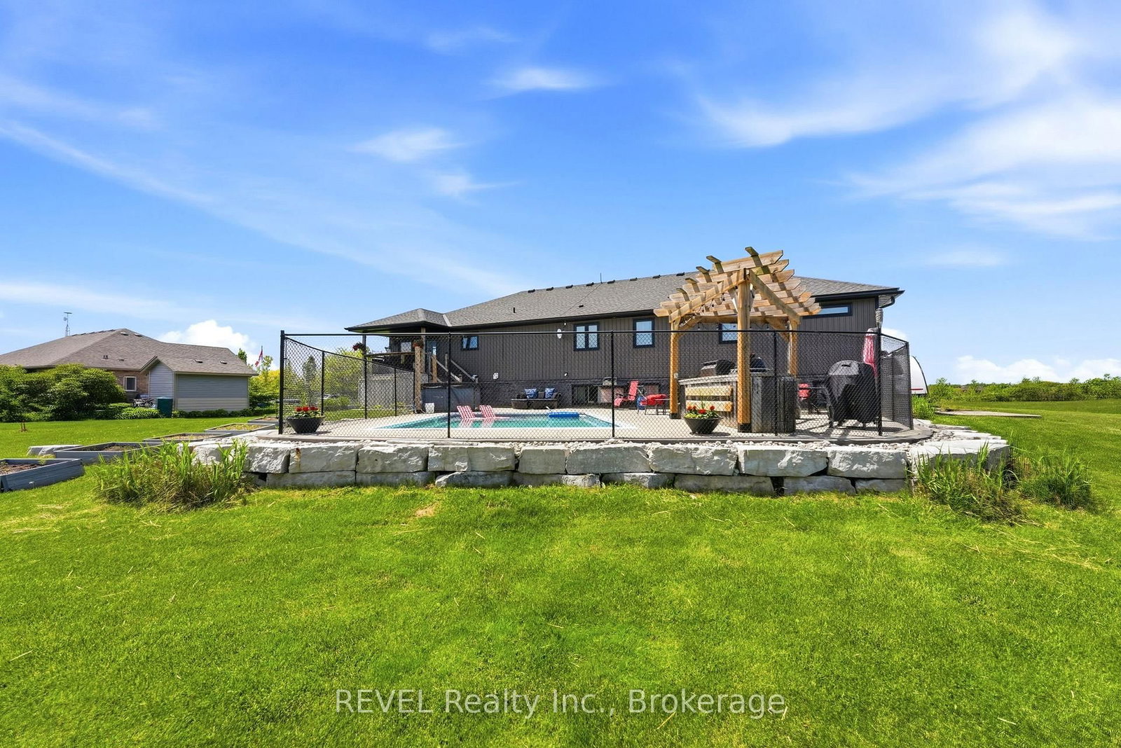 221 Farr Street • Pelham, ON photo 46