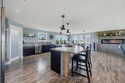 221 Farr Street • Pelham, ON photo 9