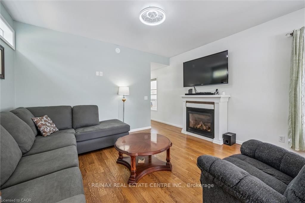 56 Ash Avenue • Puslinch, ON photo 6
