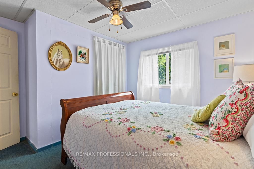 23 Woodstock Avenue • Northern Bruce Peninsula, ON photo 17