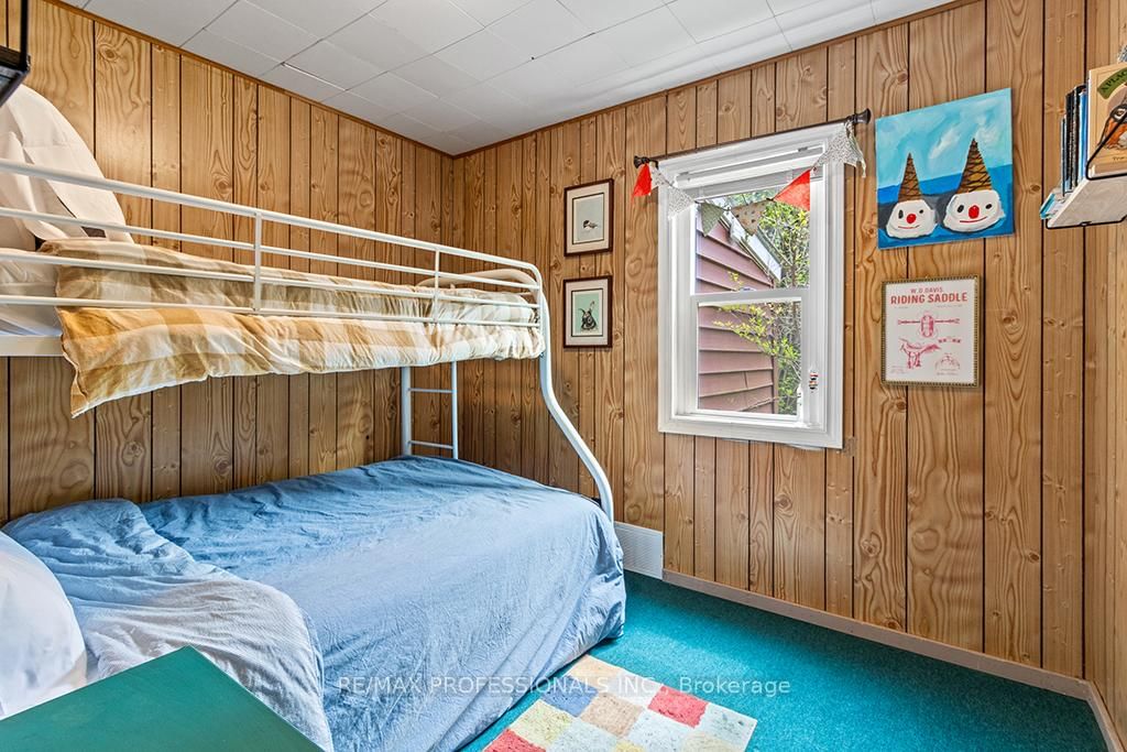 23 Woodstock Avenue • Northern Bruce Peninsula, ON photo 18