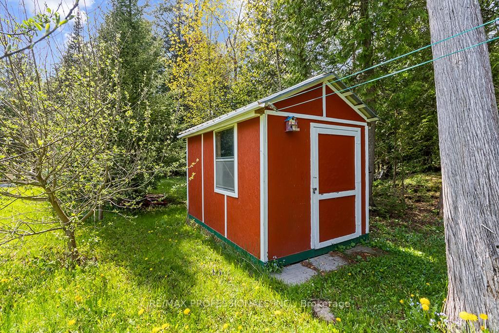 23 Woodstock Avenue • Northern Bruce Peninsula, ON photo 29