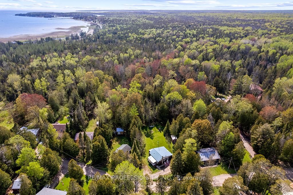 23 Woodstock Avenue • Northern Bruce Peninsula, ON photo 33