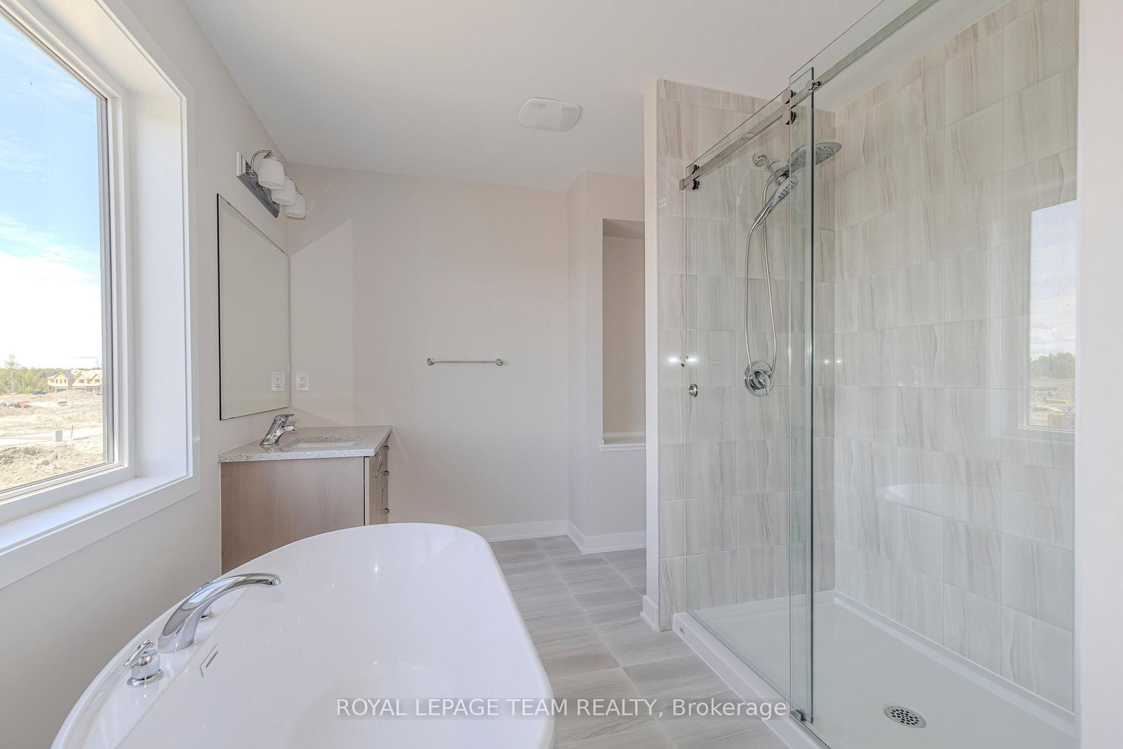 475 Meynell Road E • Richmond, ON photo 18