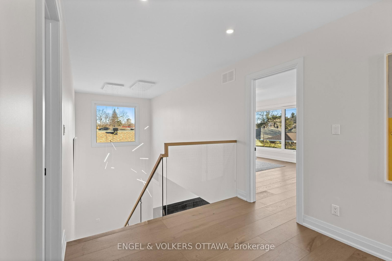 736 Sherbourne Road • Ottawa, ON photo 28