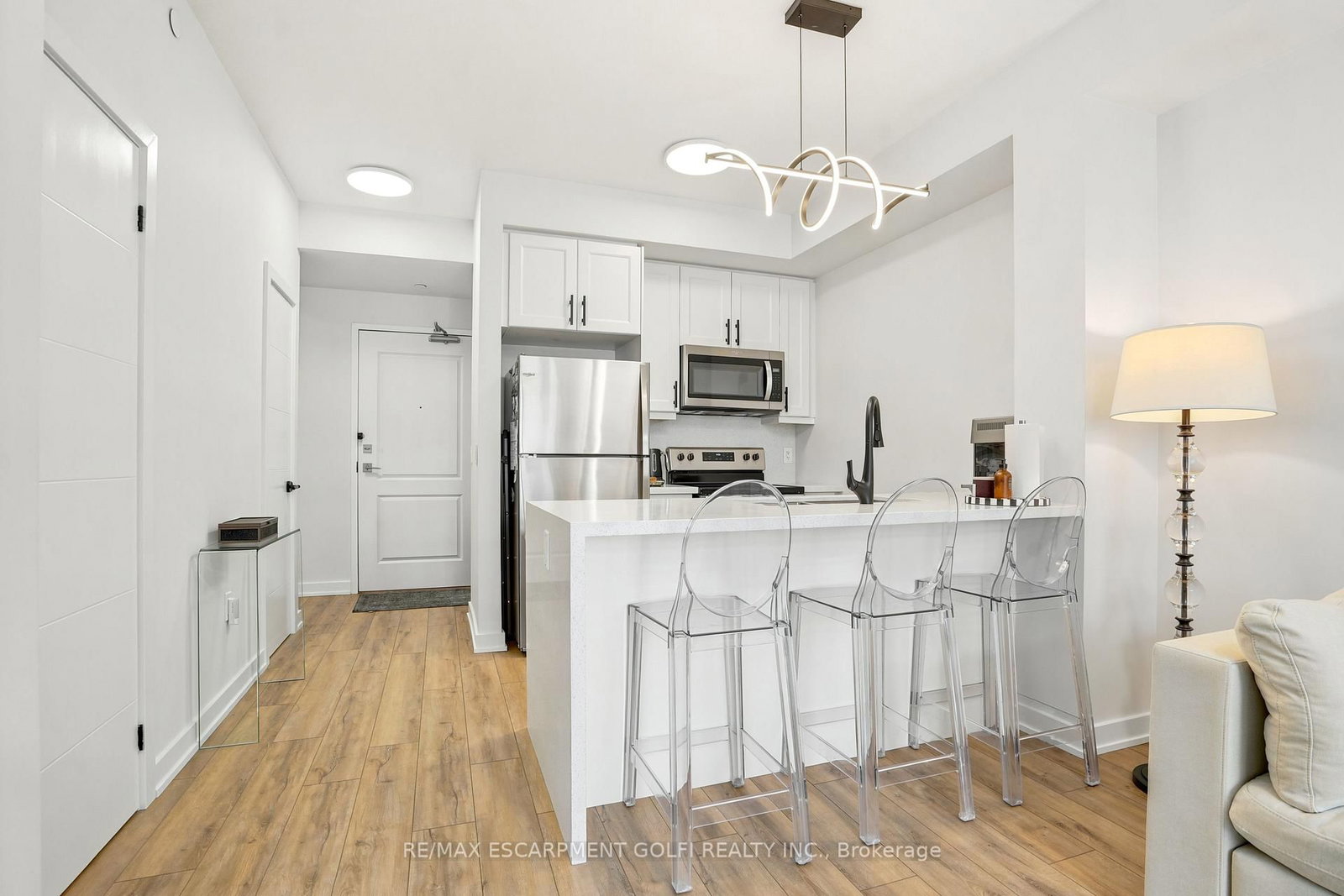 5055 Greenlane Road, Unit 330 - Photo 7