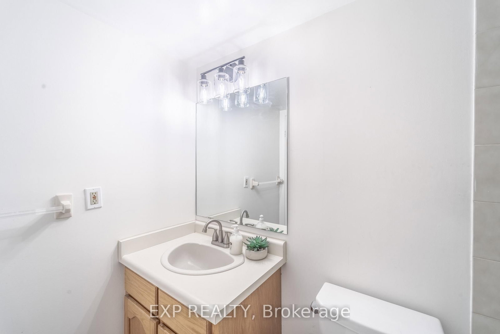 432 Main Street E • #601 • Hamilton, ON photo 21
