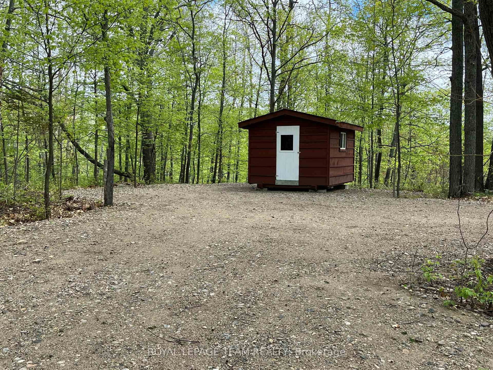 0 Wales Drive • Barry's Bay, ON photo 7