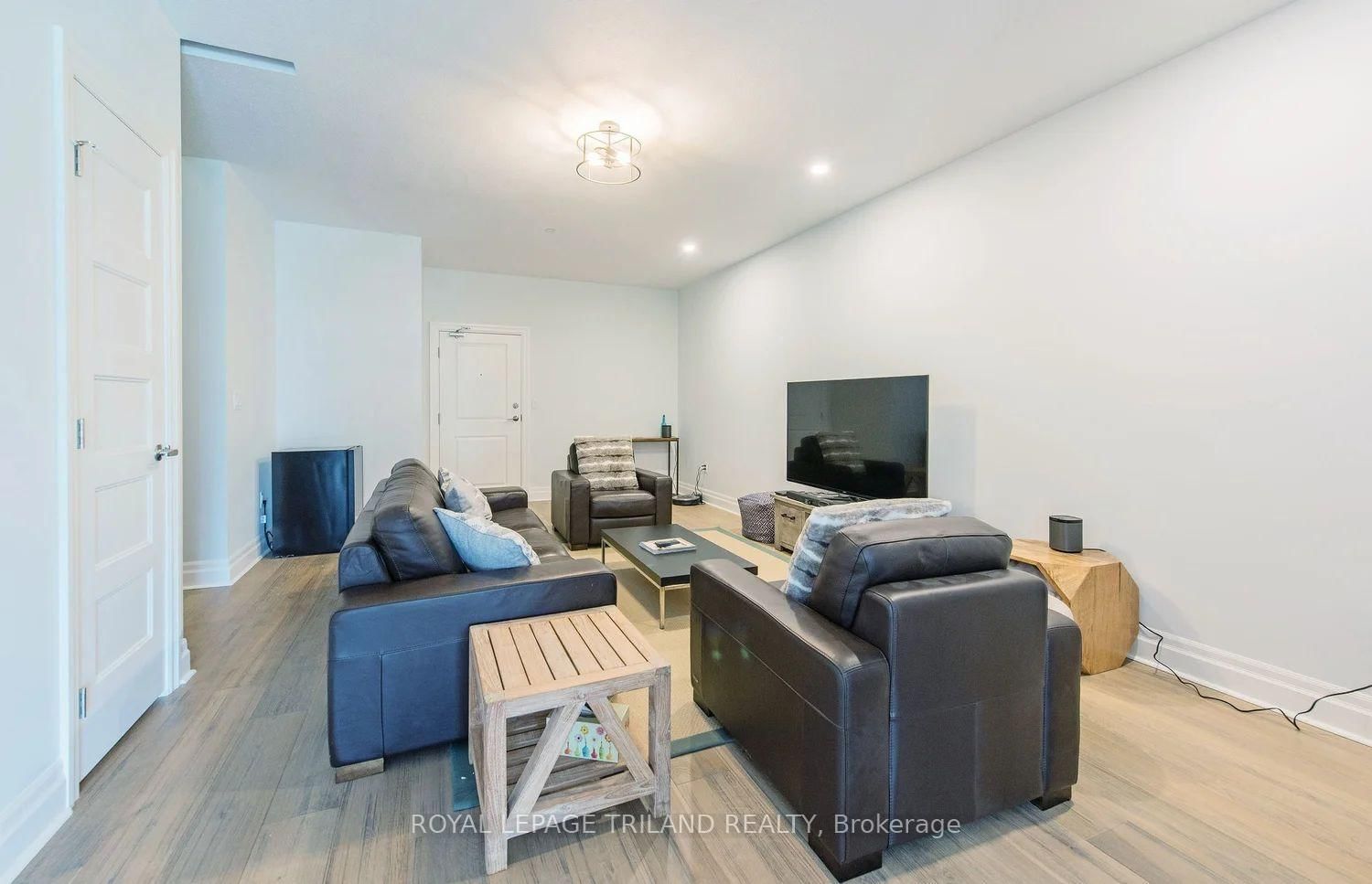 260 VILLAGE WALK Boulevard, Unit 1403 - Photo 35