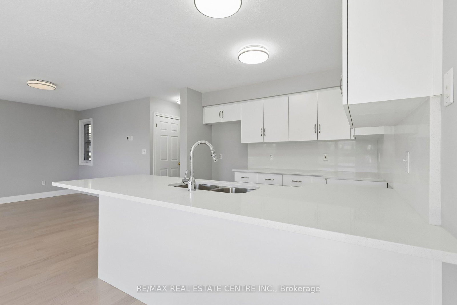 125 Flaherty Drive • Guelph, ON photo 17