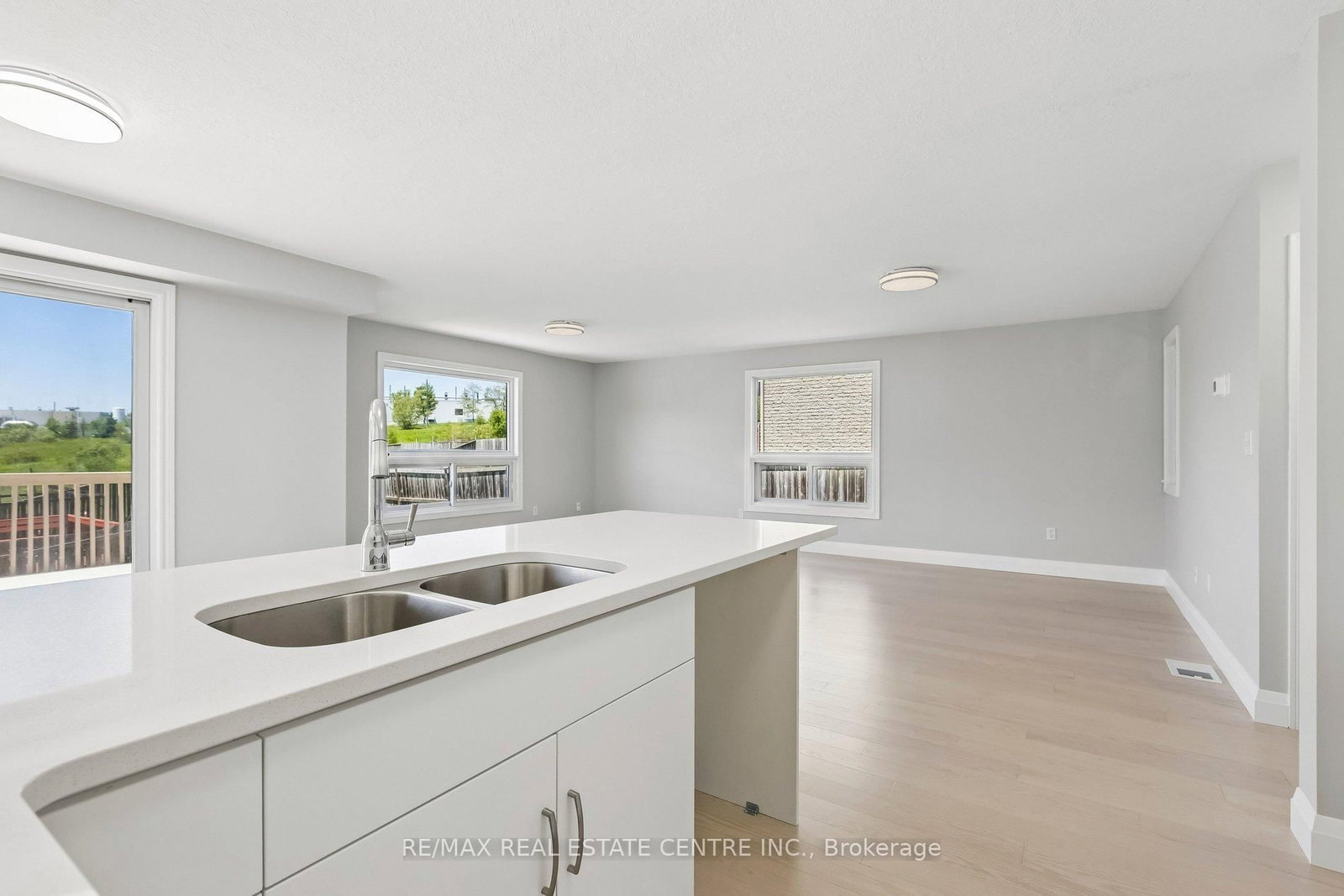 125 Flaherty Drive • Guelph, ON photo 22