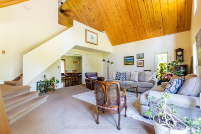236 Crosby Drive • Kawartha Lakes, ON photo 5