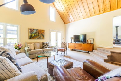 236 Crosby Drive • Kawartha Lakes, ON photo 6