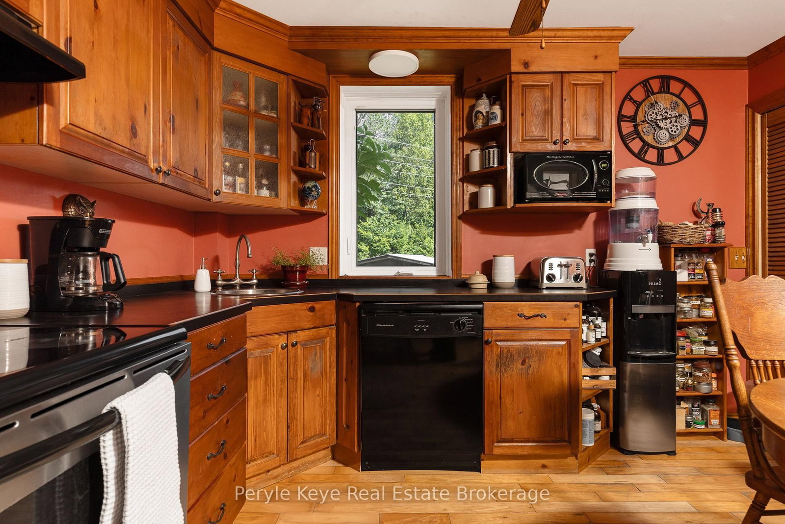 2322 Old Muskoka Road • Huntsville, ON photo 17