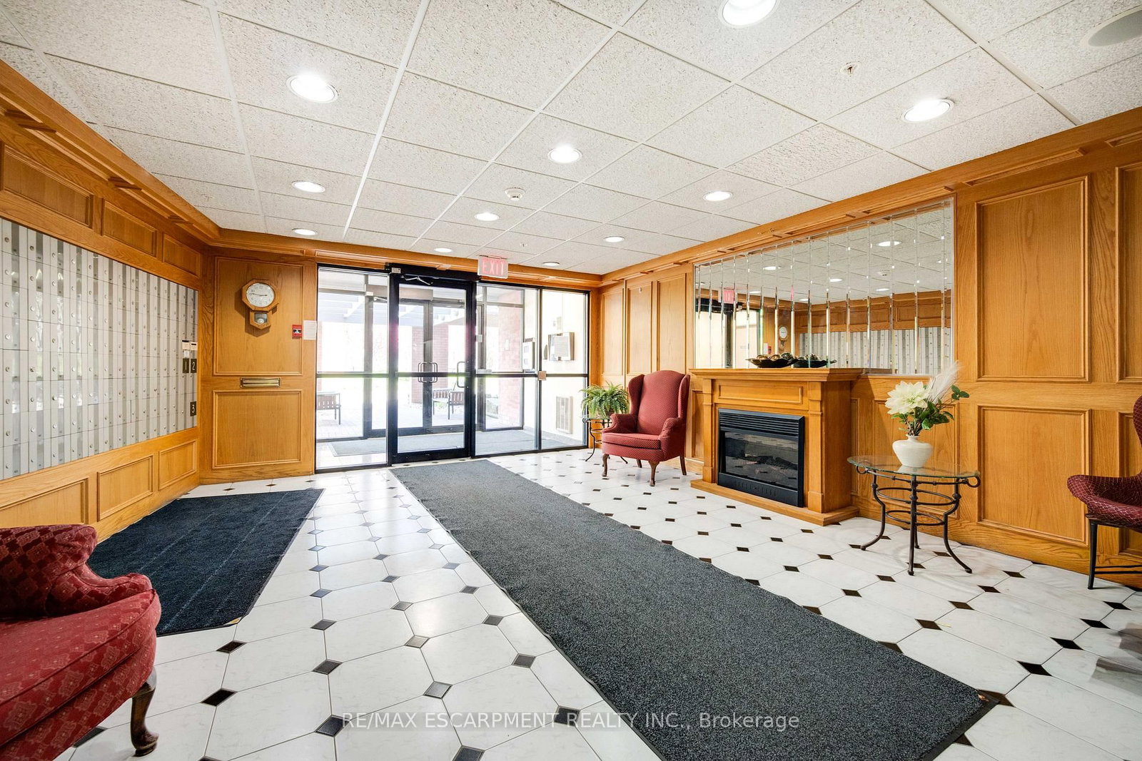 9 Bonheur Court • #401 • Brantford, ON photo 11
